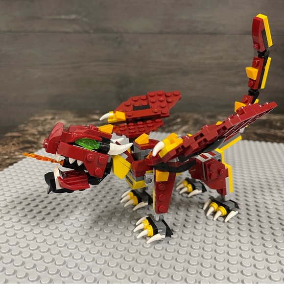 LEGO 31073 Mythical Creatures
3 in 1 Sets Mythical Creatures and Fire Dragon - Picture 7 of 8